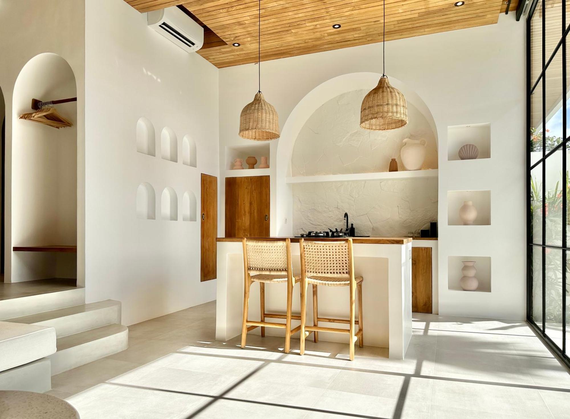 The Suites By The Young Villas Uluwatu  Ngoại thất bức ảnh